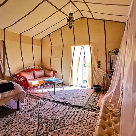Desert Camp In Zagora - Camel Ride - Easy & Affordable Stays Exterior photo