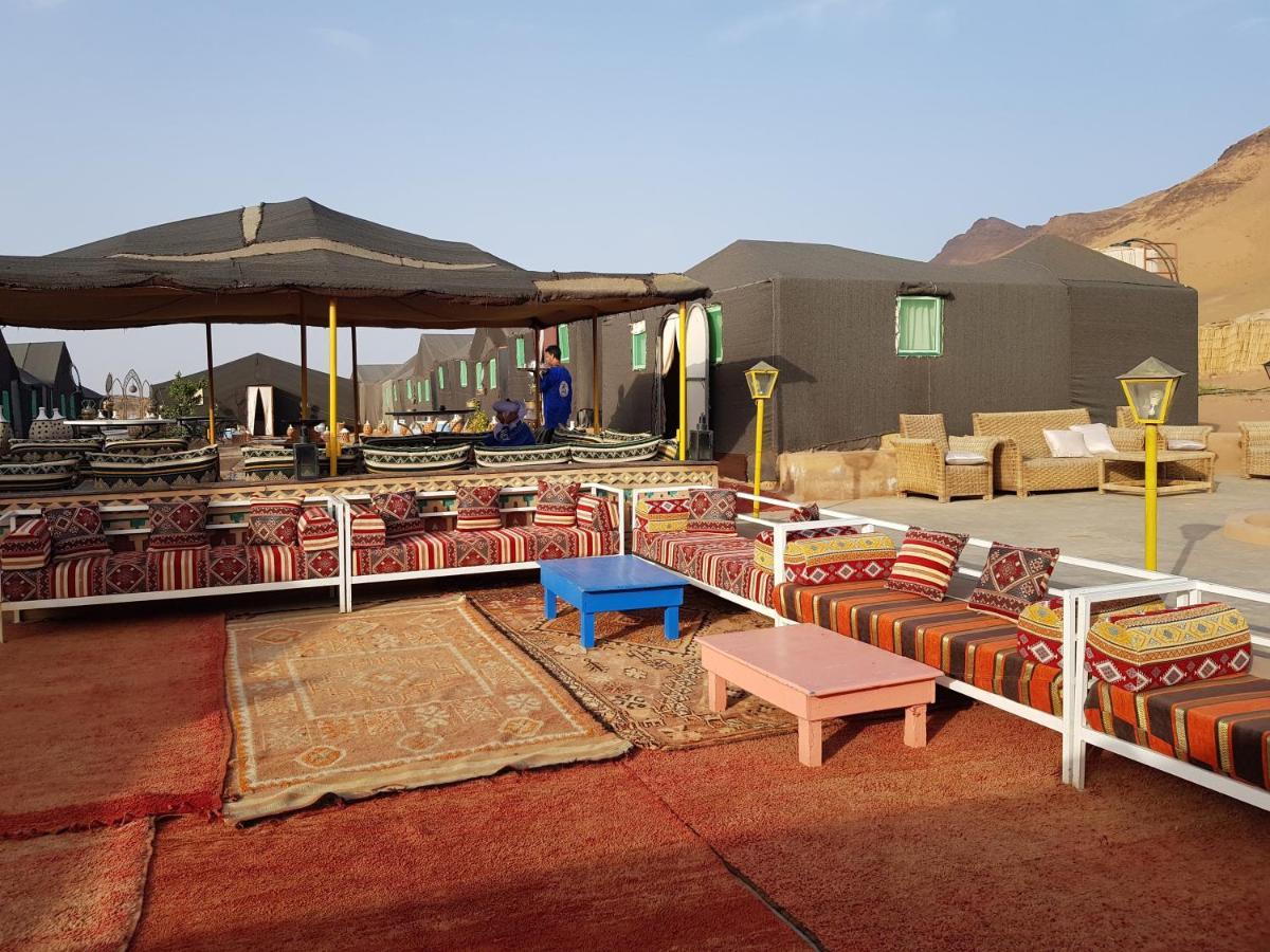 Luxury tent Desert Camp In - Camel Ride - Easy & Affordable