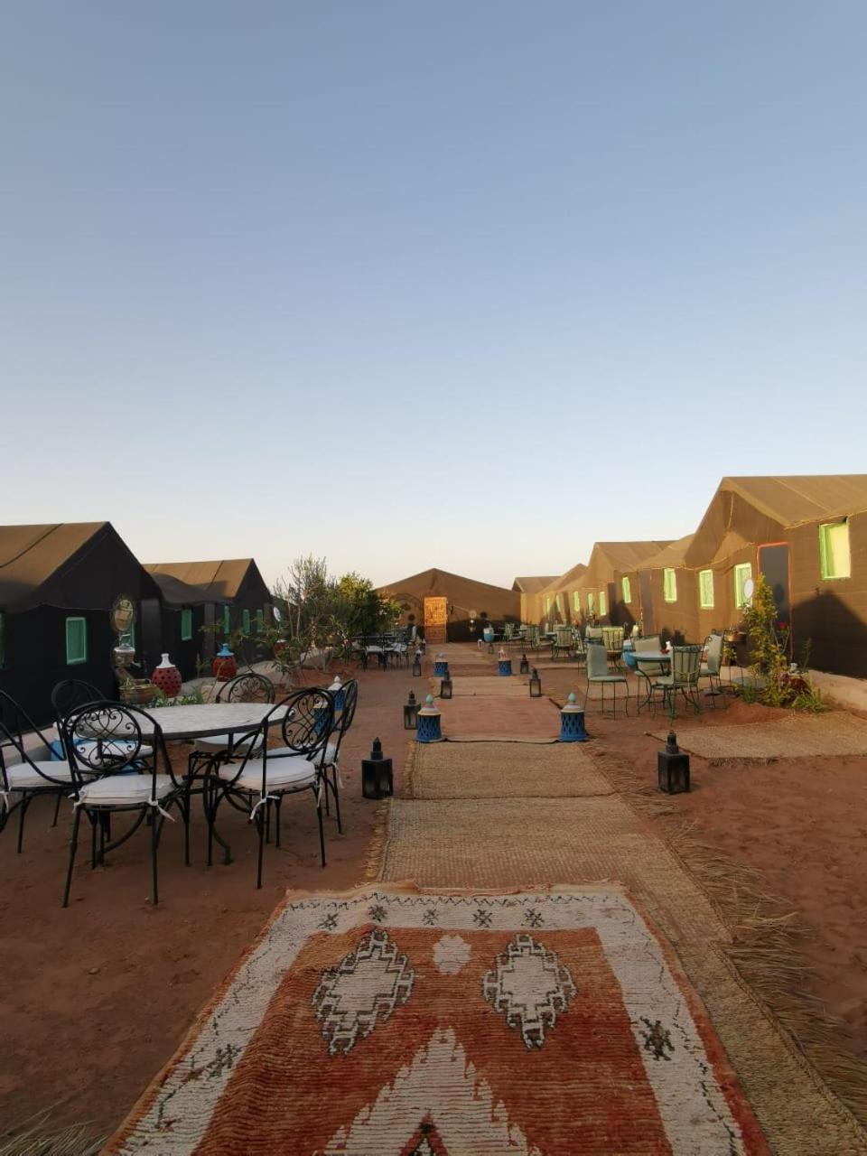Desert Camp In - Camel Ride - Easy & Affordable * Zagora