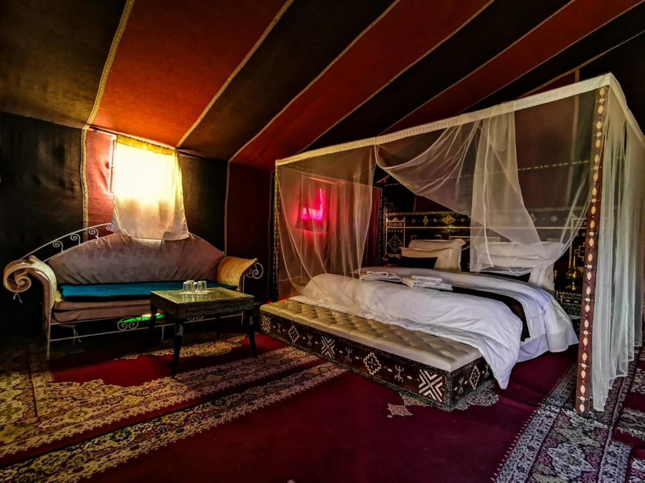 Desert Camp In - Camel Ride - Easy & Affordable Luxury tent